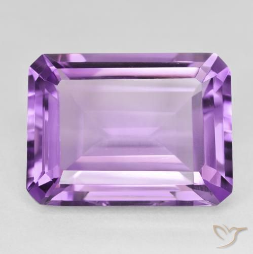 21.63ct Natural Medium Light Purplish-Violet Ametista, Corte Esmeralda, VVS