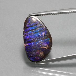 Ammolita multicolorido natural 7,74ct, forma extravagante, opaco