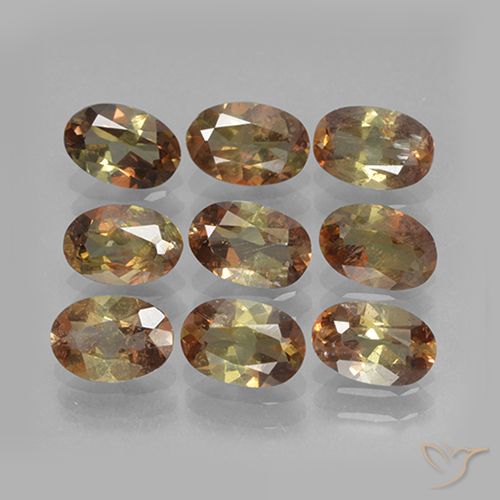 3.76ctw Natural Multicolorido Andaluzita, oval, VS-SI