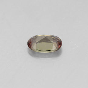 Andaluzita multicolorido natural 0,40ct, corte oval, VVS-VS
