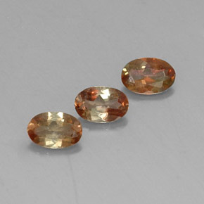 Pedras preciosas de andaluzita laranja natural de  ct, corte oval, VVS-VS