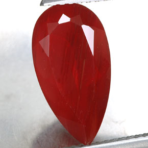 Labradorita andesina Vermelho Natural 2.98ct, Formato de pêra, VVS-VS