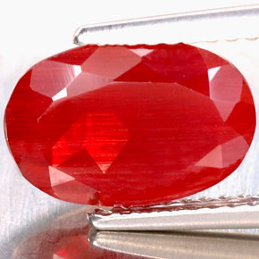 Andesina labradorita vermelho natural 2,34ct, corte oval, VVS-VS