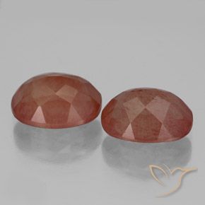Pedras preciosas de Labradorita andesina vermelho médio natural de 5.32 ct, oval, Translúcido