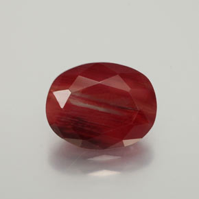 Andesina labradorita vermelho natural 2,30ct, corte oval, translúcido