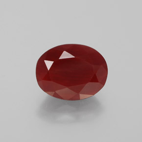 Andesina labradorita vermelho natural 2,10ct, corte oval, translúcido