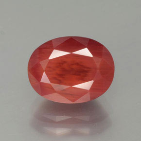 Andesina labradorita vermelho natural 2,53ct, corte oval, translúcido