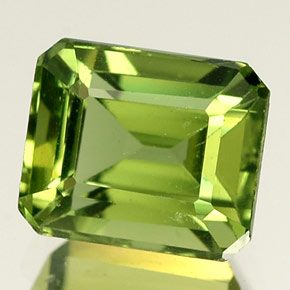 Apatita Verde Natural 1.86ct, Corte Esmeralda, VS