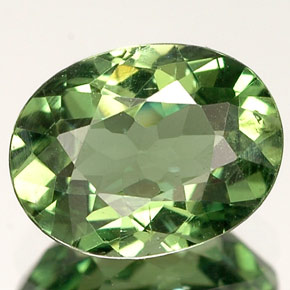 Apatita verde natural 1,38ct, corte oval, VVS-VS