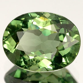 Apatita verde natural 1,38ct, corte oval, VVS-VS