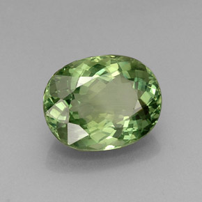 Apatita verde natural 11,49ct, corte oval, VVS-VS