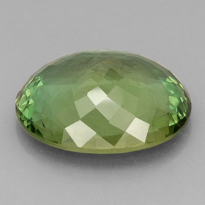 Apatita verde natural 24,47ct, corte oval, VVS-VS
