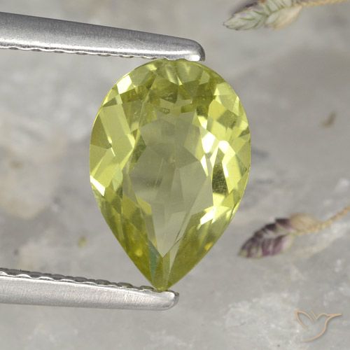 1.40ct Natural Verde Floresta Quente Apatita, Formato de pêra, VS