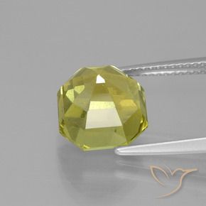 Apatita Luz amarela Natural 6.29ct, Corte Octógono / Esmeralda, VS-SI