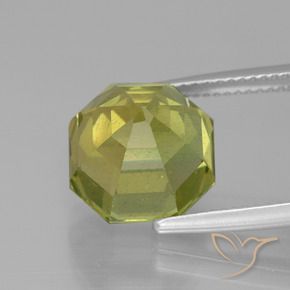 Apatita Amarelo esverdeado Natural 9.46ct, Corte Octógono / Esmeralda, VS