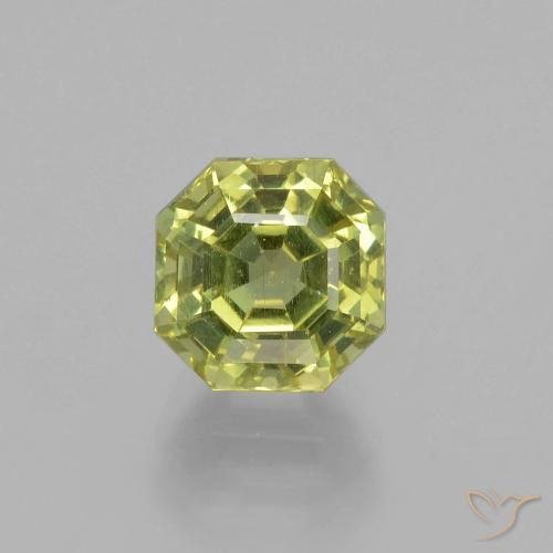 3.55ct Natural Verde Terroso Claro Apatita, Corte Esmeralda, VS