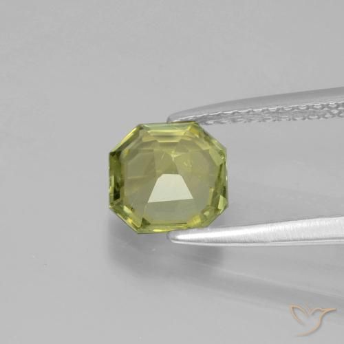 Apatita Verde Terroso Quente Natural 1.26ct, Corte Octógono / Esmeralda, VS