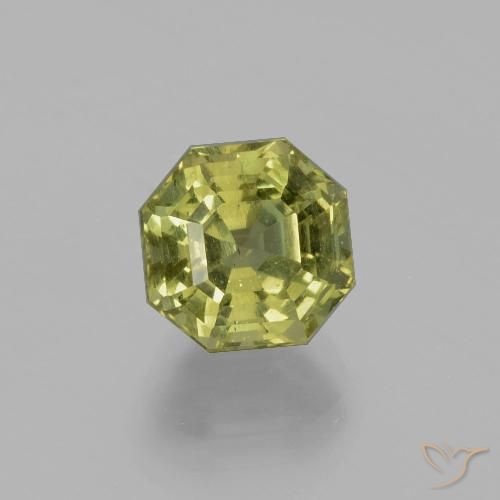 3.76ct Natural Verde Terroso Quente Apatita, Corte Esmeralda, VS
