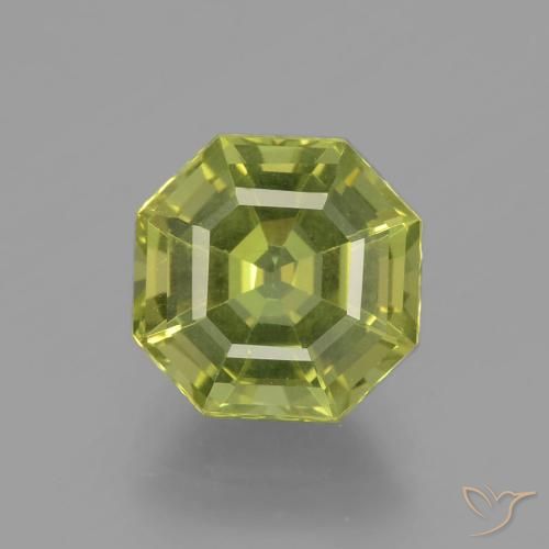 2.95ct Natural Verde Terroso Claro Apatita, Corte Esmeralda, VS