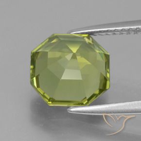 Apatita Verde amarelado Natural 3.54ct, Corte Octógono / Esmeralda, VVS-VS