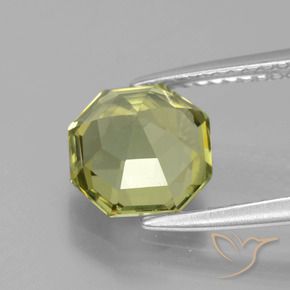 Apatita amarelo médio Natural 2.43ct, Corte Octógono / Esmeralda, VVS-VS