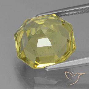 Apatita Milho Amarelo Claro Natural 7.08ct, Corte Octógono / Esmeralda, VS