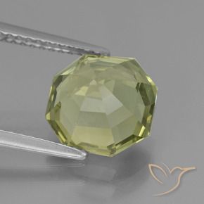 Apatita Verde médio Natural 3.68ct, Corte Octógono / Esmeralda, VS
