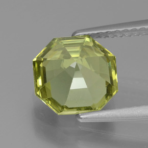 Apatita amarelo médio Natural 2.43ct, Corte Esmeralda, VS
