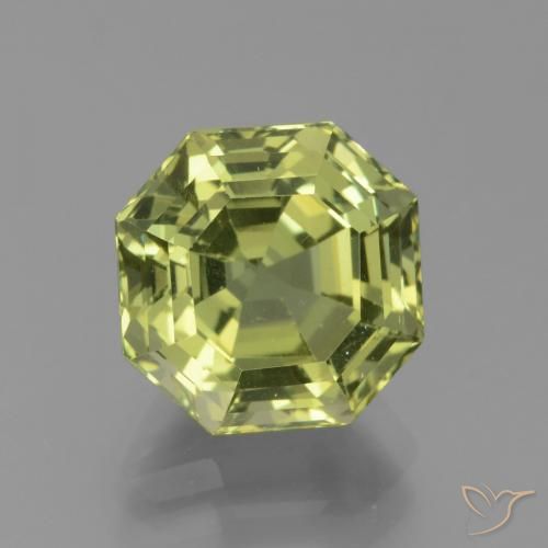 5.10ct Natural Medium Light Green Apatita, Corte Esmeralda, VS