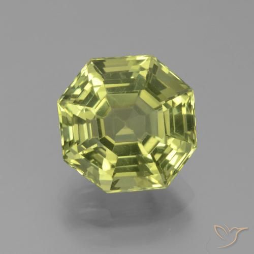 4.05ct Natural Verde Terroso Claro Apatita, Corte Esmeralda, VVS-VS