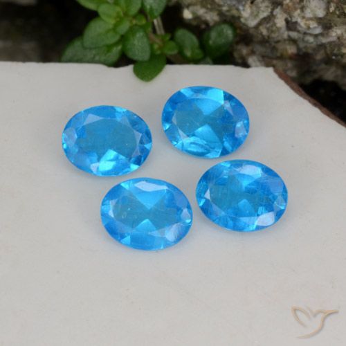 1.21ctw Natural Azul Apatita, oval, VS-SI