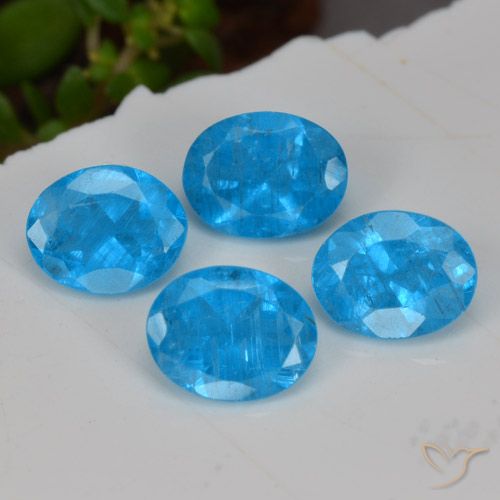 1.34ctw Natural azul intenso Apatita, oval, VS-SI