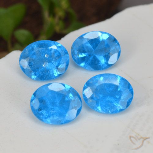 1.49ctw Natural azul intenso Apatita, oval, VS-SI