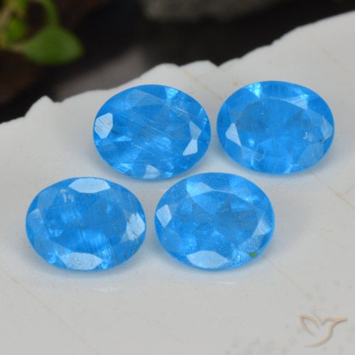 1.48ctw Natural azul intenso Apatita, oval, VS-SI