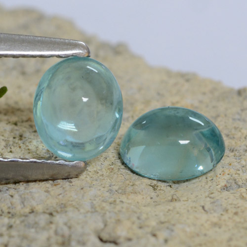 Pedras preciosas de apatita bebê azul natural de 0,84 ct, corte oval, transparente