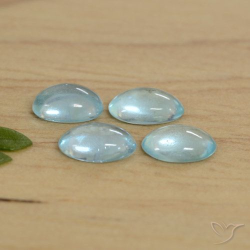 1.27ctw Natural Azul claro Apatita, oval, Transparente