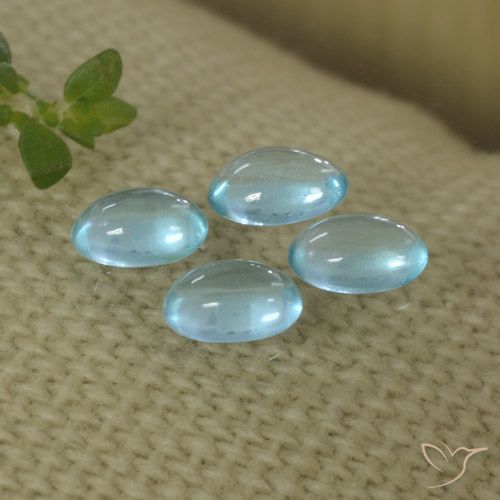 1.22ctw Natural Azul claro Apatita, oval, Transparente