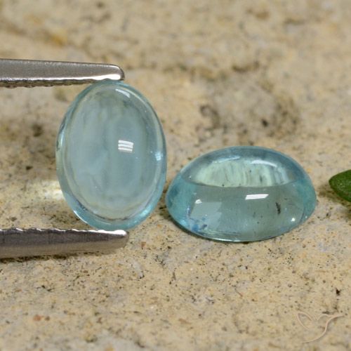 1.70ctw Natural tom azul-petróleo Apatita, oval, Transparente