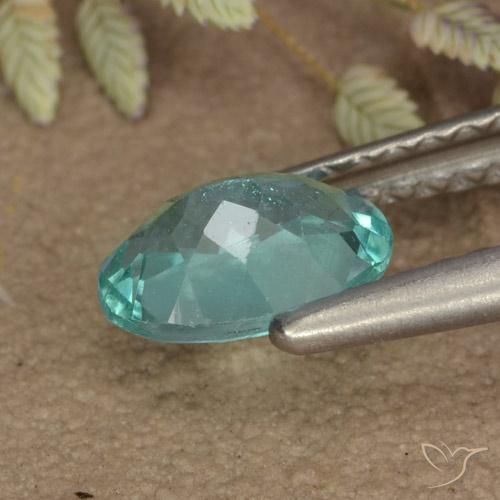 Apatita Verde azulado médio Natural 0.70ct, oval, VS
