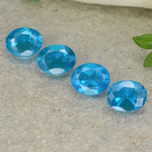 1.60ctw Natural Azure Profundo Apatita, oval, VS