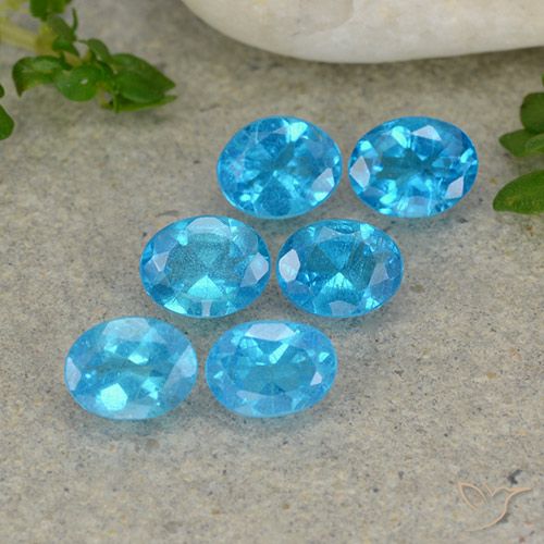 1.84ctw Natural Azul Apatita, oval, VS