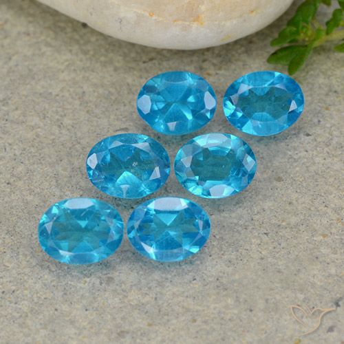 2.03ctw Natural Azul médio Apatita, oval, VS