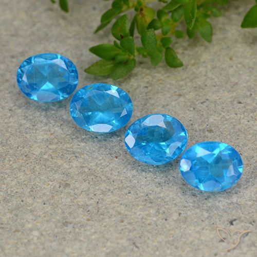 1.31ctw Natural azul intenso Apatita, oval, VS