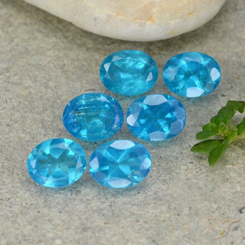 2.15ctw Natural Azul elétrico Apatita, oval, VS