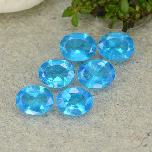 1.90ctw Natural Azul Apatita, oval, VS