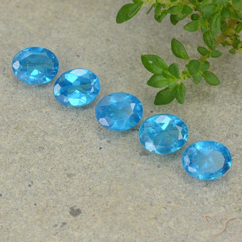 1.66ctw Natural Azure Profundo Apatita, oval, VS
