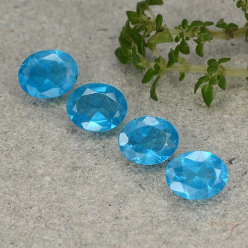 1.32ctw Natural Azul Aqua Profundo Apatita, oval, VS