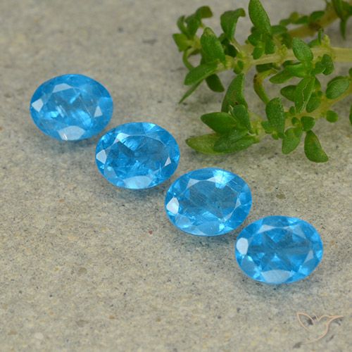 1.38ctw Natural Azul Apatita, oval, VS