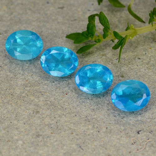 1.30ctw Natural Azul Apatita, oval, VS