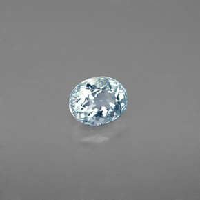 Água-marinha verde natural 0,68ct, corte oval, VVS
